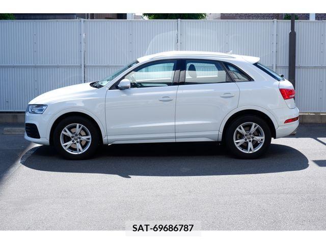 Audi Q3 2017-09 351698-1
