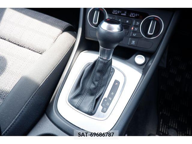 Audi Q3 2017-09 351698-7