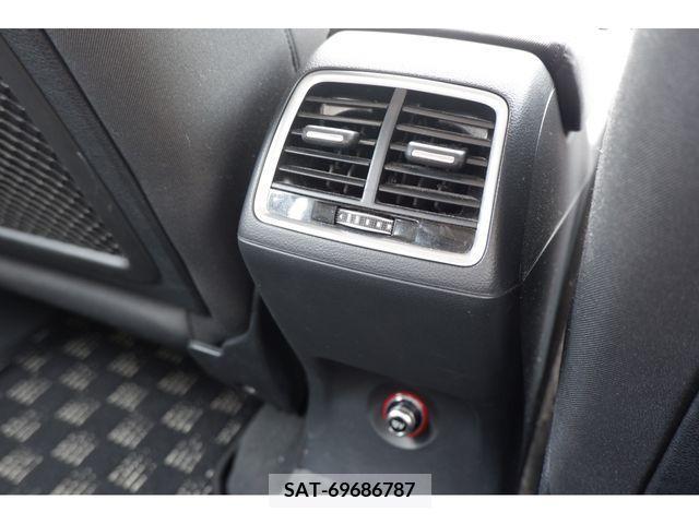 Audi Q3 2017-09 351698-20