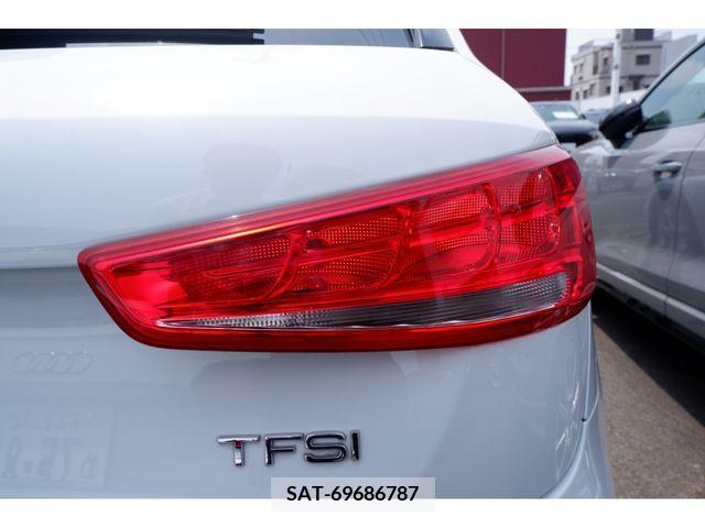 Audi Q3 2017-09 351698-27