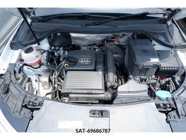 Audi Q3 2017-09 351698-28