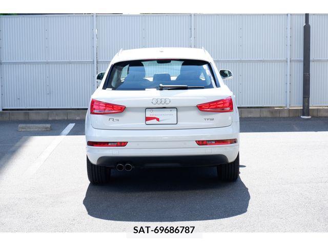 Audi Q3 2017-09 351698-3