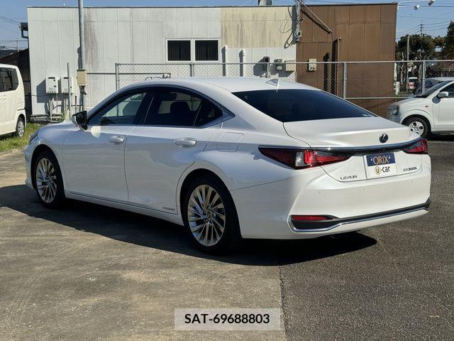 Lexus ES 2019-05 353939-2