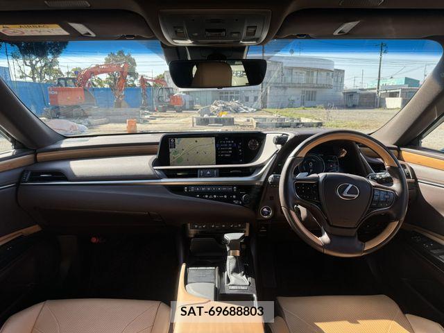 Lexus ES 2019-05 353939-1