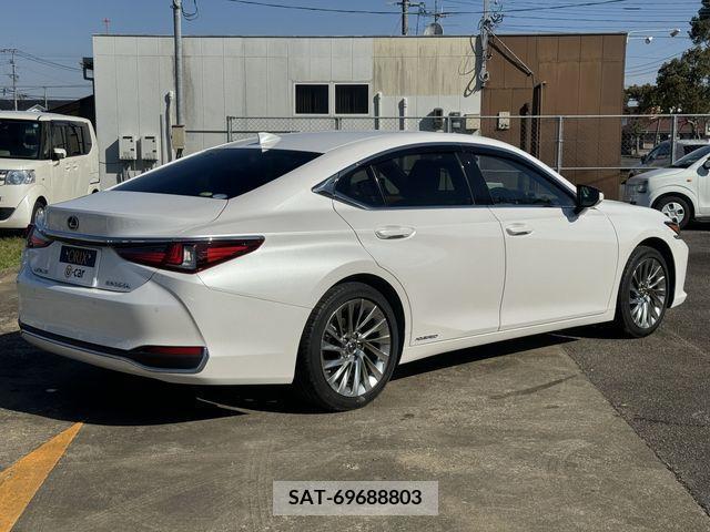 Lexus ES 2019-05 353939-27