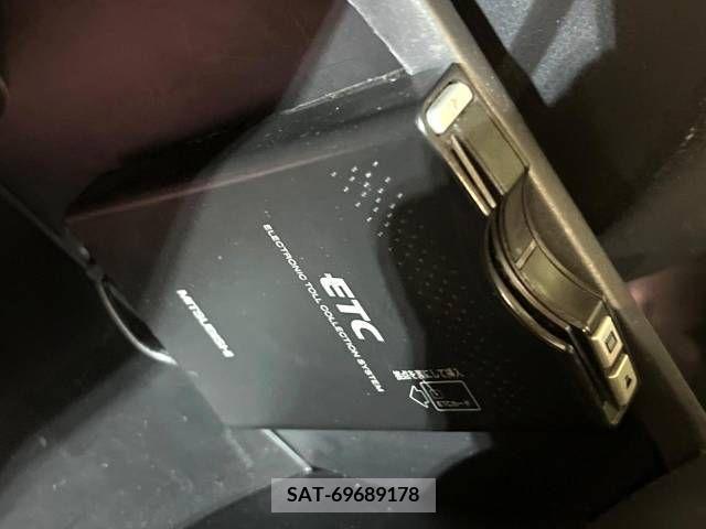 Daihatsu ESSE 2011-07 250257-3