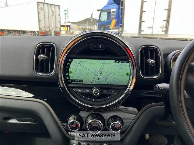 Bmw MINI 2018-12 210341-1