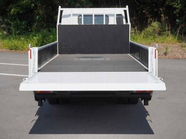 Mitsubishi CANTER 2016-10 195893-10
