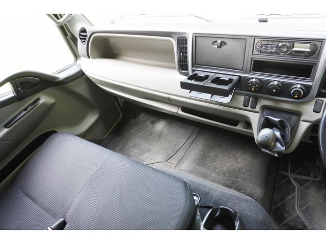 Mitsubishi CANTER 2016-10 195893-25