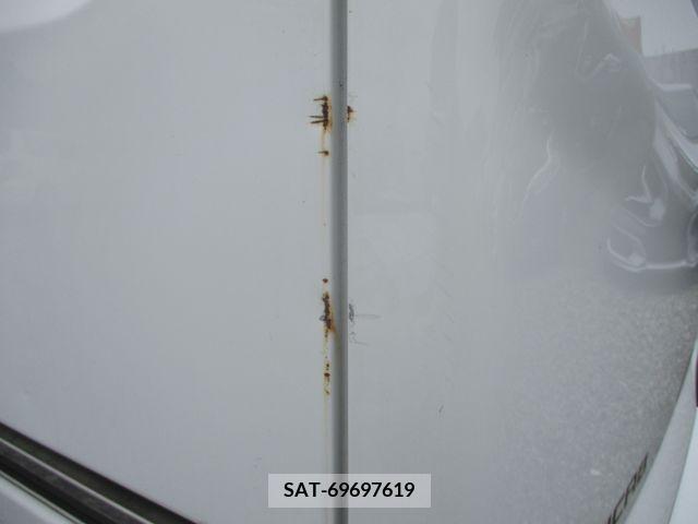 Mitsubishi MINICAB VAN 2010-04 379700-23