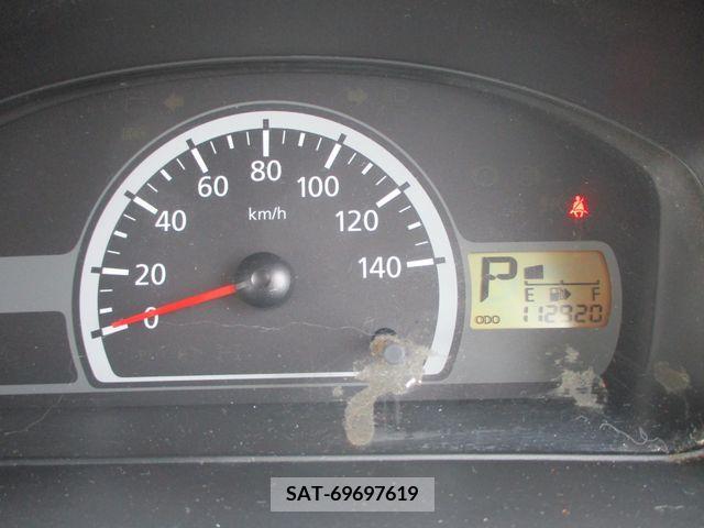 Mitsubishi MINICAB VAN 2010-04 379700-12