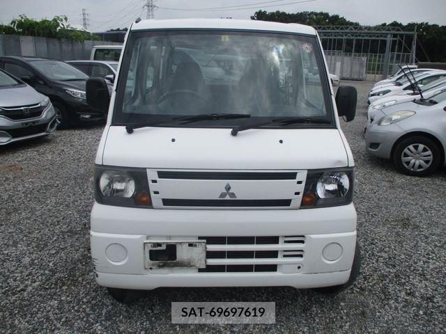 Mitsubishi MINICAB VAN 2010-04 379700-3