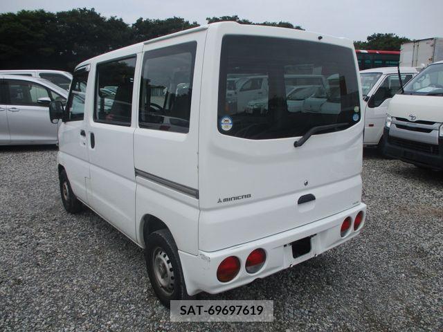 Mitsubishi MINICAB VAN 2010-04 379700-2