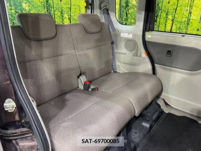 Daihatsu TANTO 2017-10 369326-9