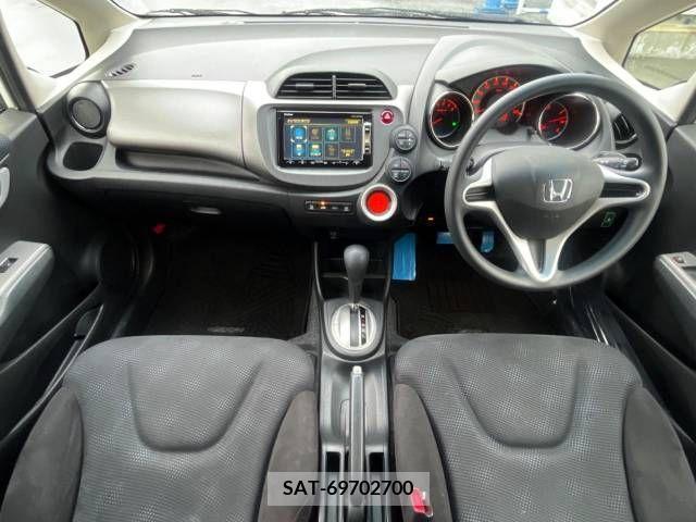Honda FIT 2013-06 255566-1