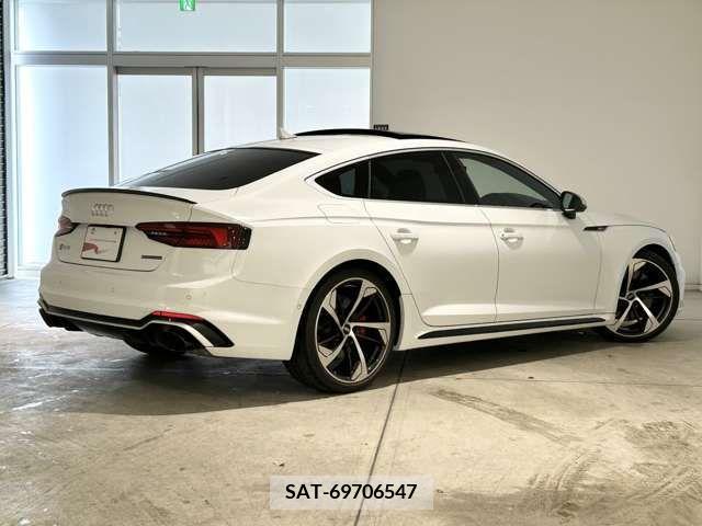 Audi RS5 2019-09 261353-1