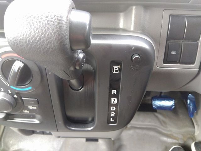 Nissan CLIPPER 2022-04 182340-6