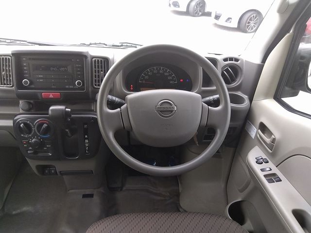Nissan CLIPPER 2022-04 182340-3