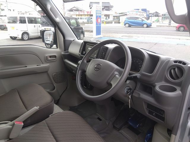 Nissan CLIPPER 2022-04 182340-16