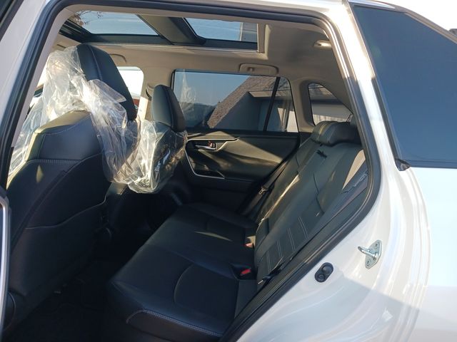 Toyota RAV4 2023-02 196375-26