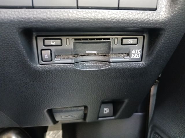 Toyota RAV4 2023-02 196375-23