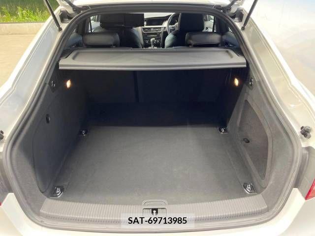 Audi A5 2011-08 263685-11