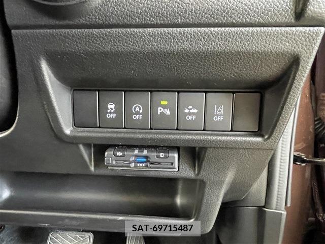 Suzuki X BEE 2019-03 336092-21