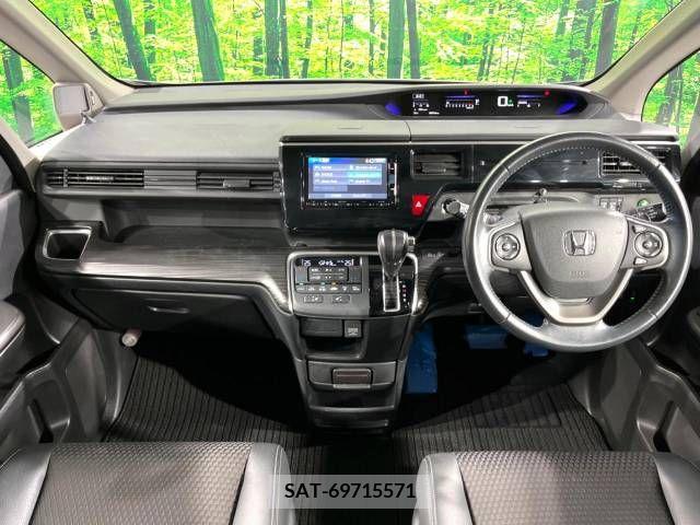 Honda STEP WGN 2015-08 368824-1