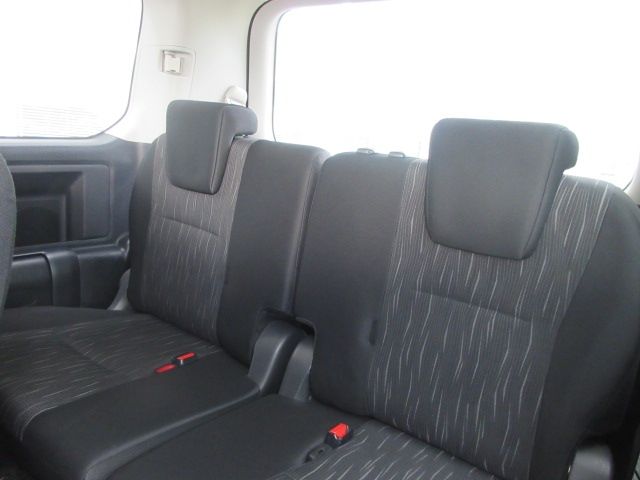 Toyota VOXY 2012-09 21666-6