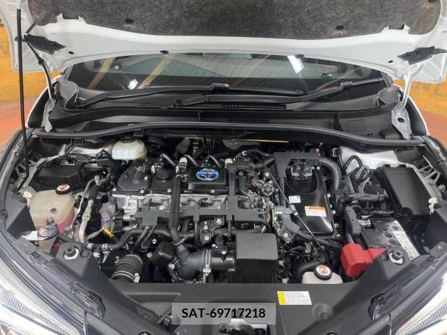 Toyota C-HR 2017-05 246634-18