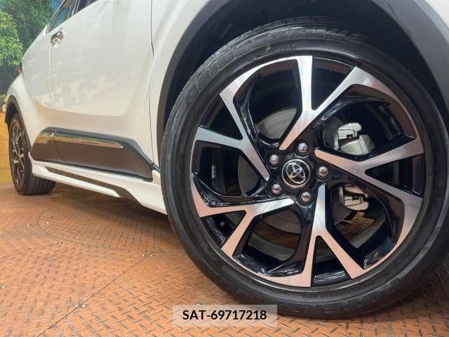Toyota C-HR 2017-05 246634-13