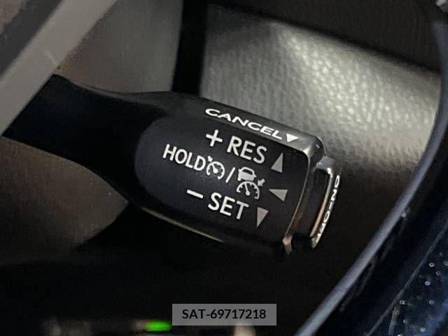 Toyota C-HR 2017-05 246634-5