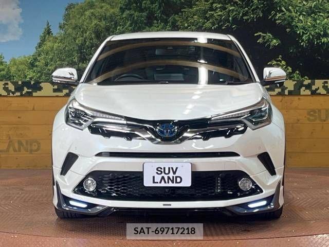 Toyota C-HR 2017-05 246634-14