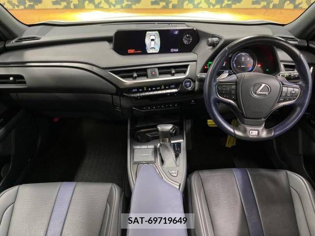 Lexus UX 2022-03 275949-1