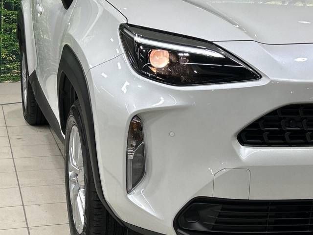 Toyota YARIS CROSS 2023-07 189357-12