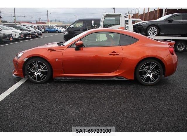 Toyota 86 2017-08 295877-8