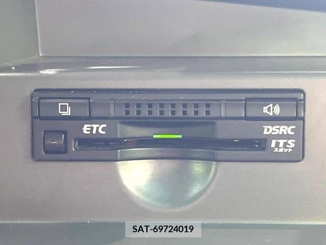 Toyota ESTIMA 2011-07 359855-7