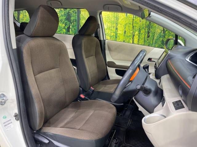 Toyota SIENTA 2015-09 182281-8