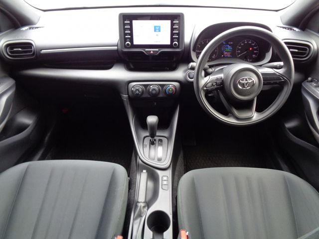 Toyota YARIS 2020-10 9949-1