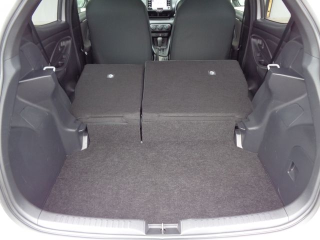Toyota YARIS 2020-10 9949-13