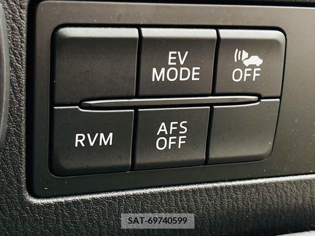 Mazda AXELA HYBRID 2013-11 301184-6