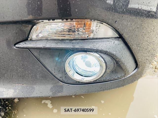 Mazda AXELA HYBRID 2013-11 301184-12