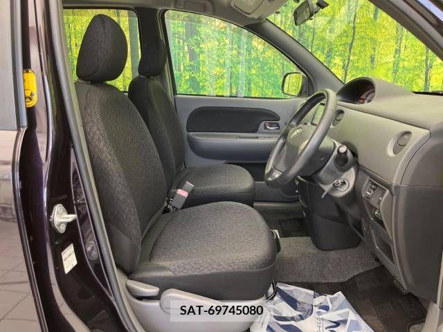 Toyota SIENTA 2011-06 327584-7