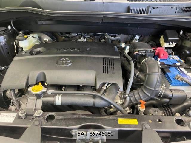 Toyota SIENTA 2011-06 327584-19