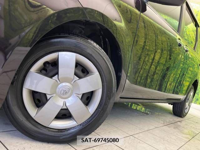Toyota SIENTA 2011-06 327584-13