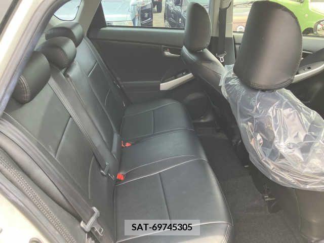 Toyota PRIUS 2014-03 382120-8