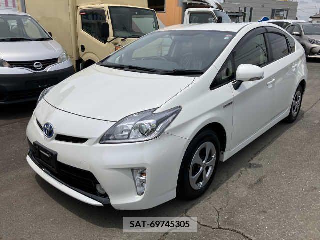 Toyota PRIUS 2014-03 382120-3