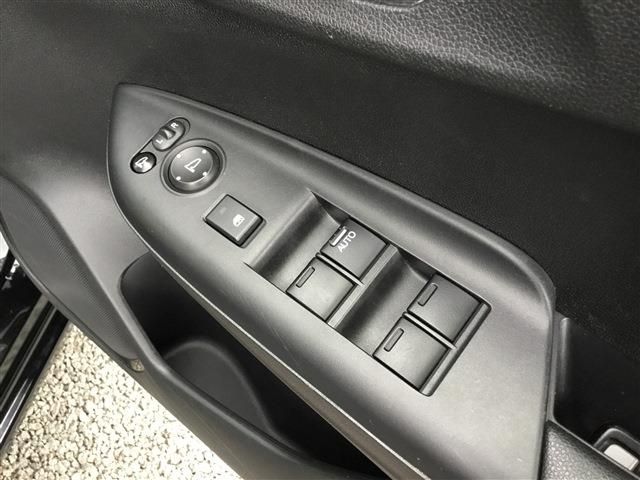 Honda FIT 2016-11 16595-5