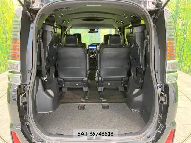 Toyota VOXY 2020-11 346098-11