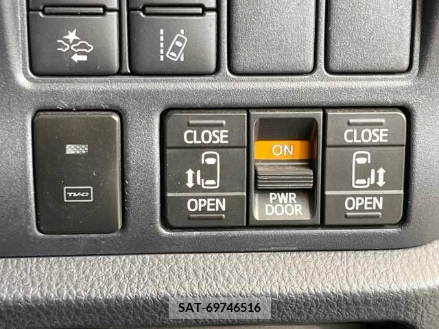 Toyota VOXY 2020-11 346098-5